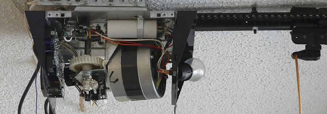 Sliding Garage Door Humming Noise Repair in Midland, ON
